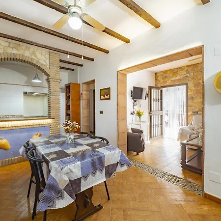 Holiday home Cubo's Vina Miranda