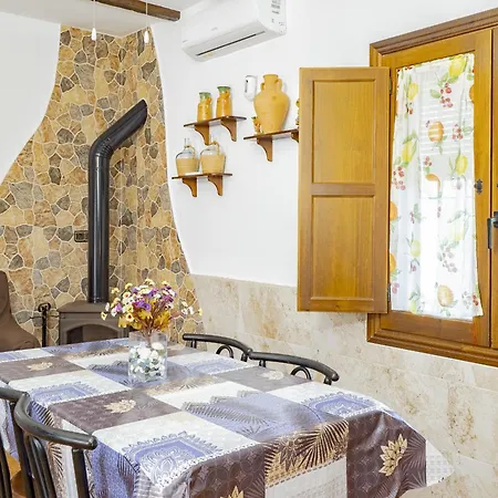 Holiday home Cubo's Vina Miranda